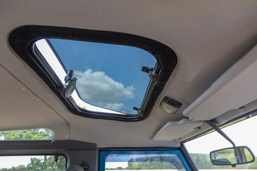 1996 Land Rover Defender 90 - Image 21 of 30