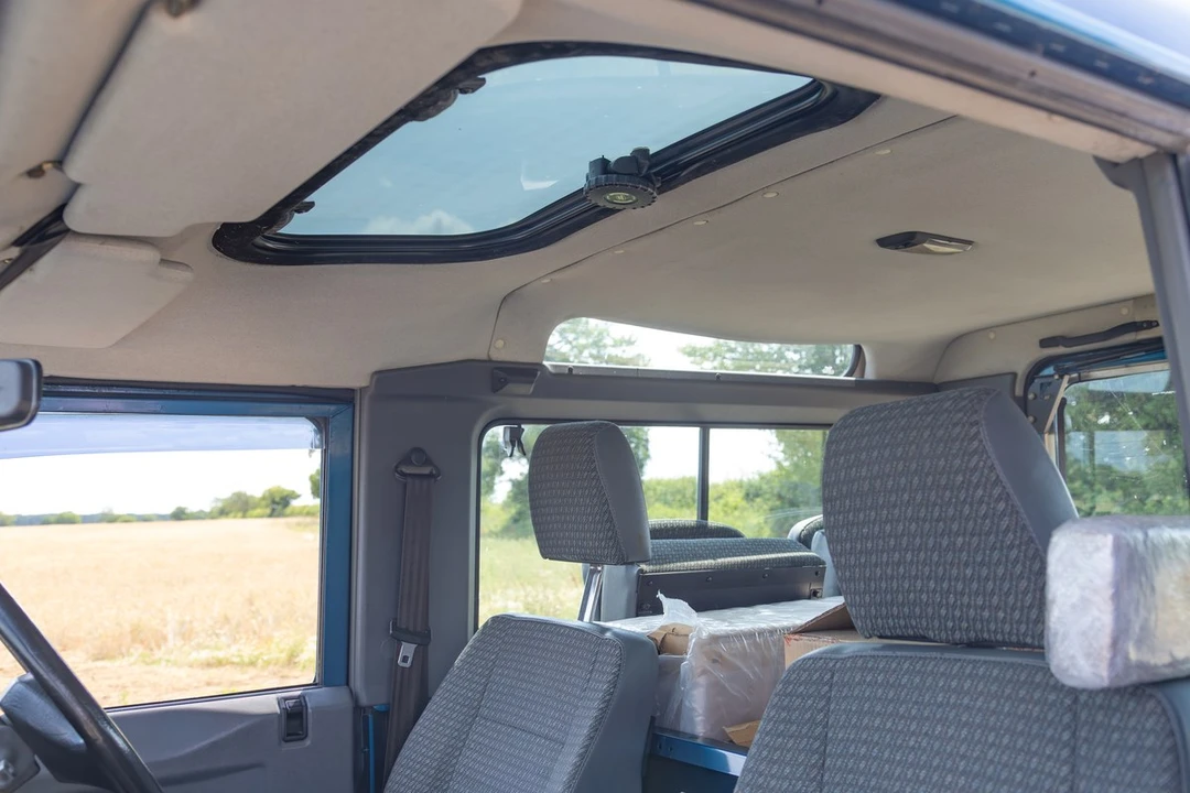 1996 Land Rover Defender 90 - Image 15 of 30