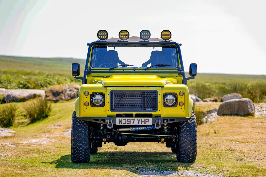 1996 Land Rover Defender 90 - Image 10 of 31