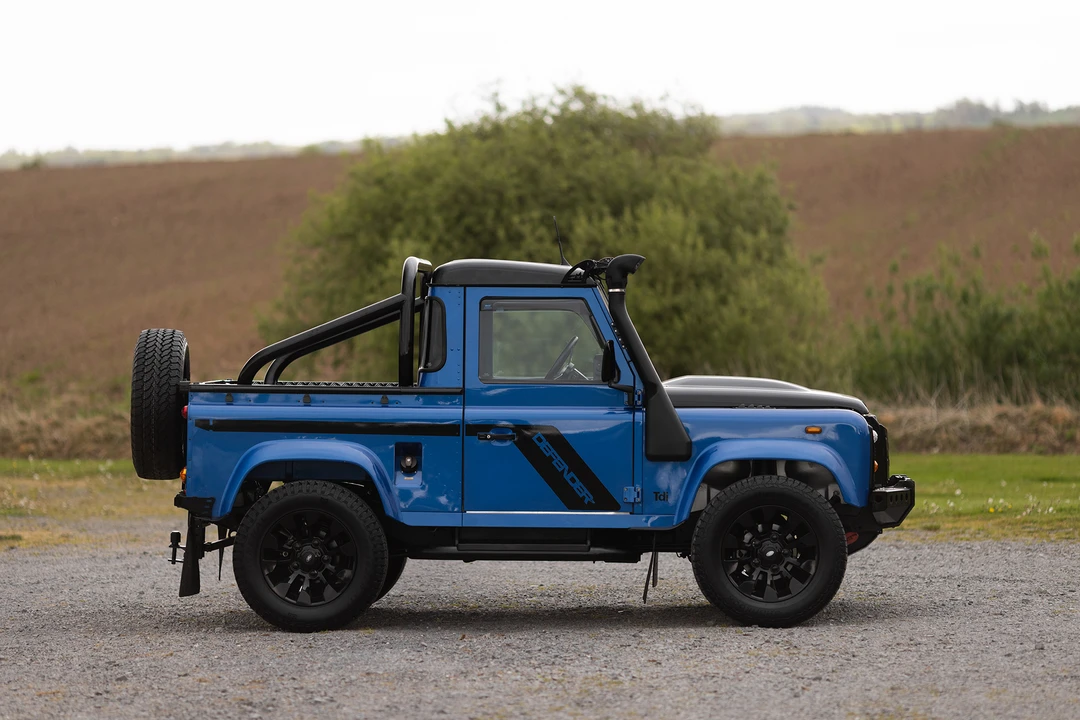 1996 Land Rover Defender 90 - Image 8 of 31