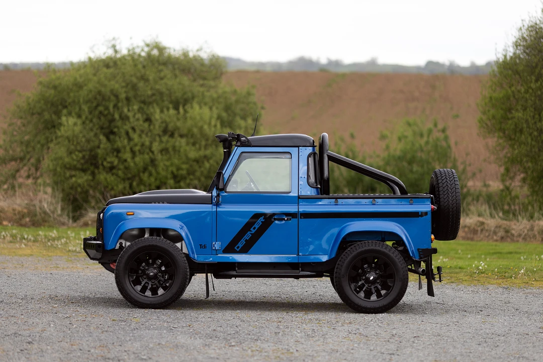 1996 Land Rover Defender 90 - Image 4 of 31