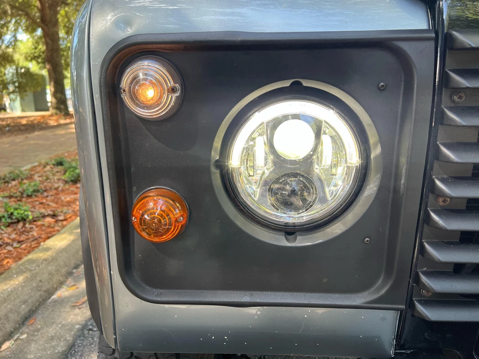 1996 Land Rover Defender 90 - Image 17 of 31