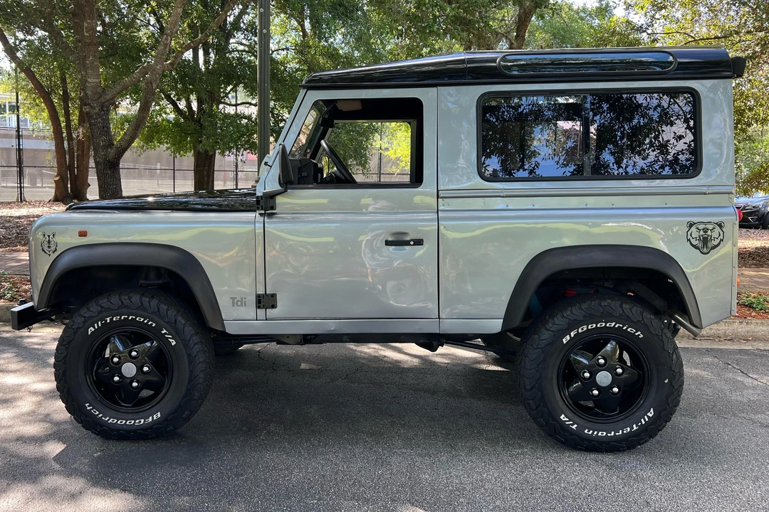 1996 Land Rover Defender 90 - Image 3 of 31