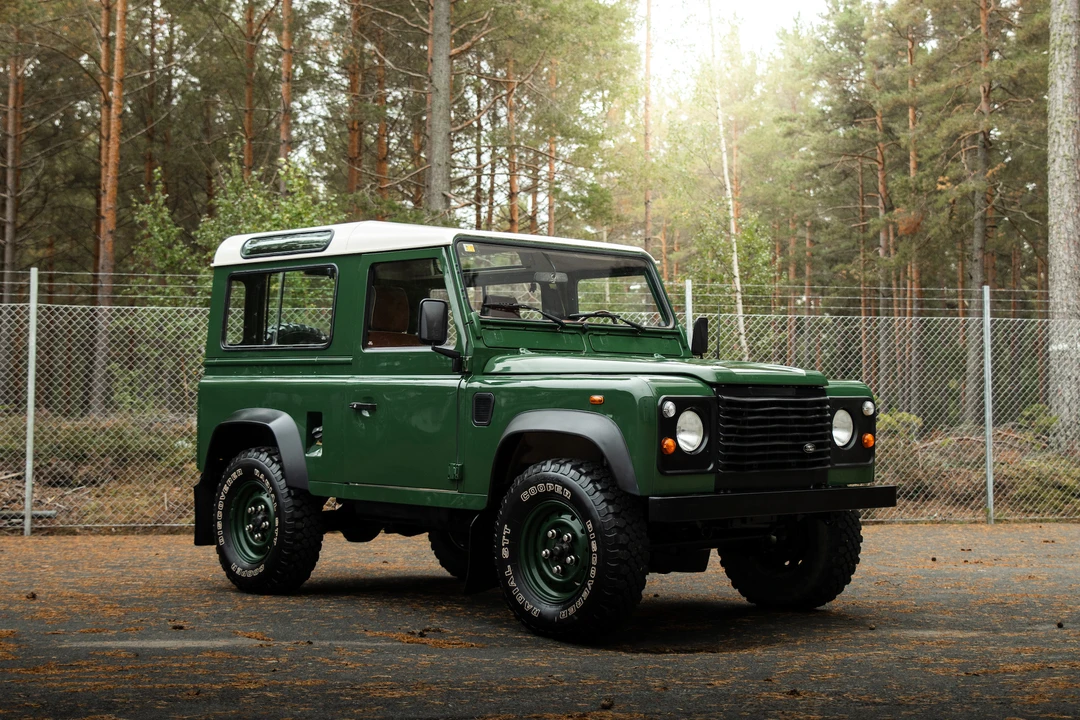 1996 Land Rover Defender 90 - Image 10 of 31