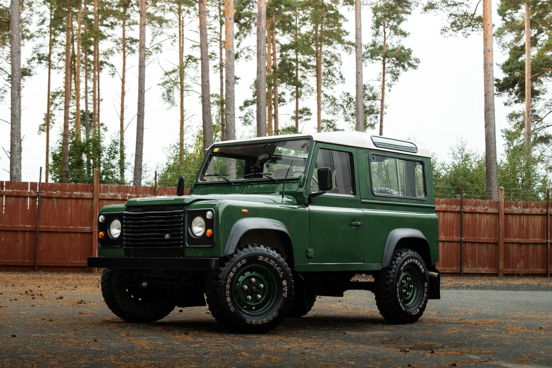 1996 Land Rover Defender 90 - Image 4 of 31
