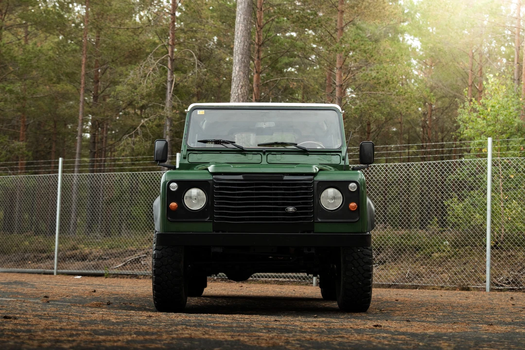 1996 Land Rover Defender 90 - Image 11 of 31