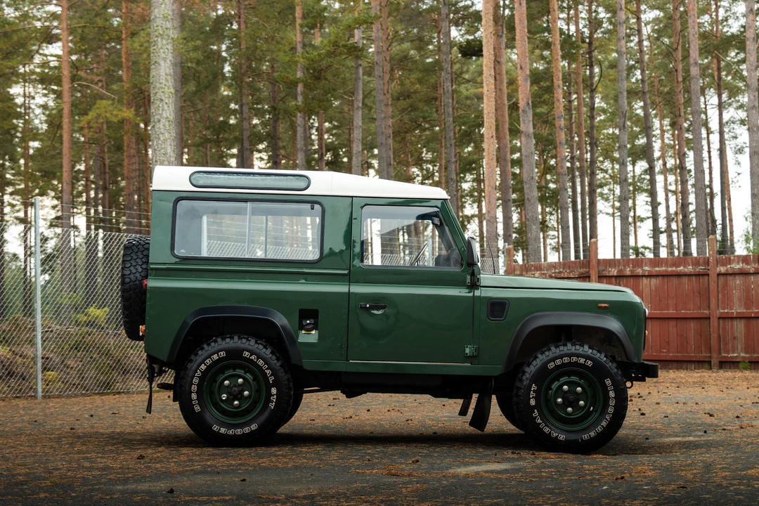 1996 Land Rover Defender 90 - Image 16 of 31