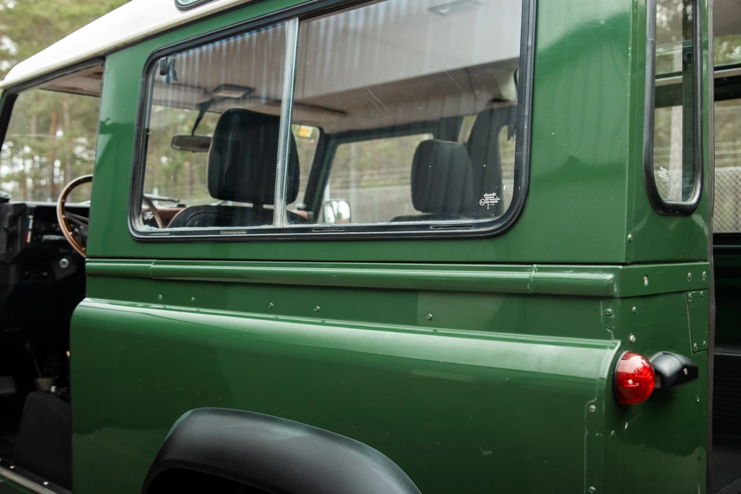1996 Land Rover Defender 90 - Image 27 of 31