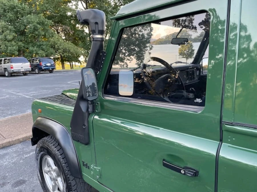 1996 Land Rover Defender 90 - Image 17 of 31
