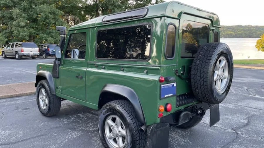 1996 Land Rover Defender 90 - Image 3 of 31