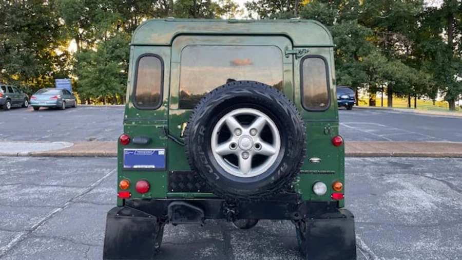 1996 Land Rover Defender 90 - Image 5 of 31