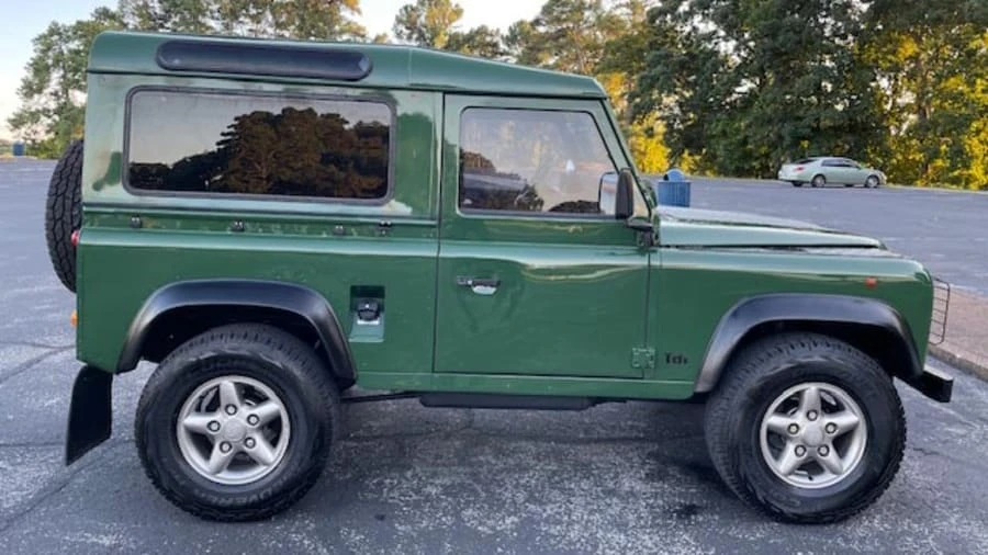 1996 Land Rover Defender 90 - Image 8 of 31