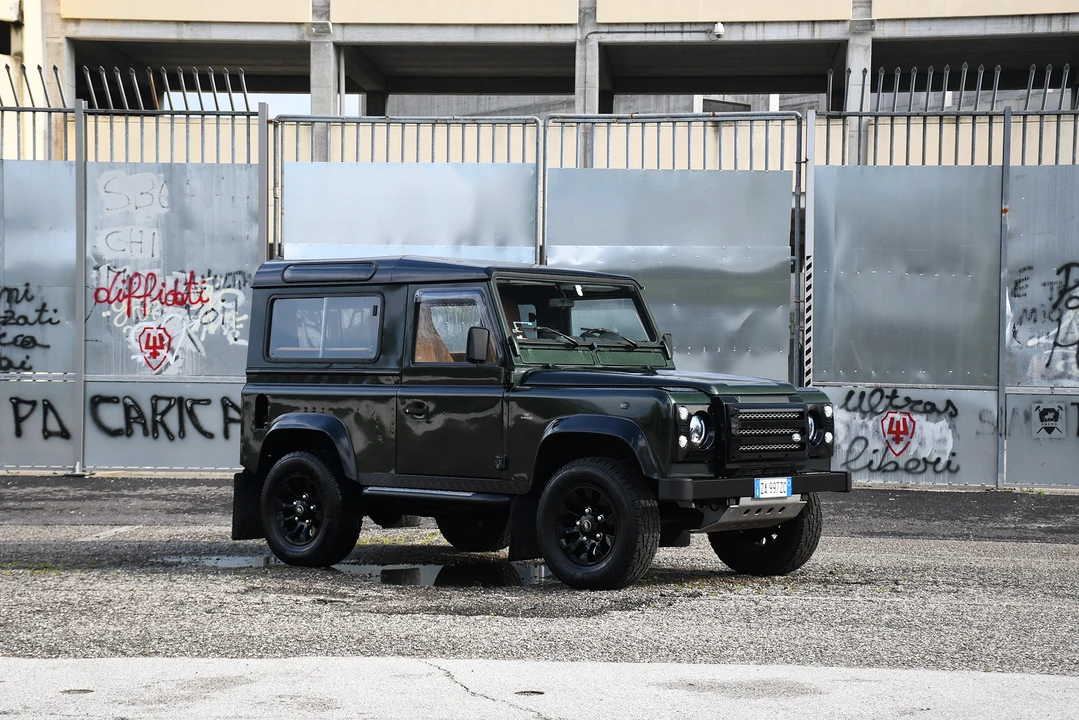 1996 Land Rover Defender 90 - Image 3 of 31