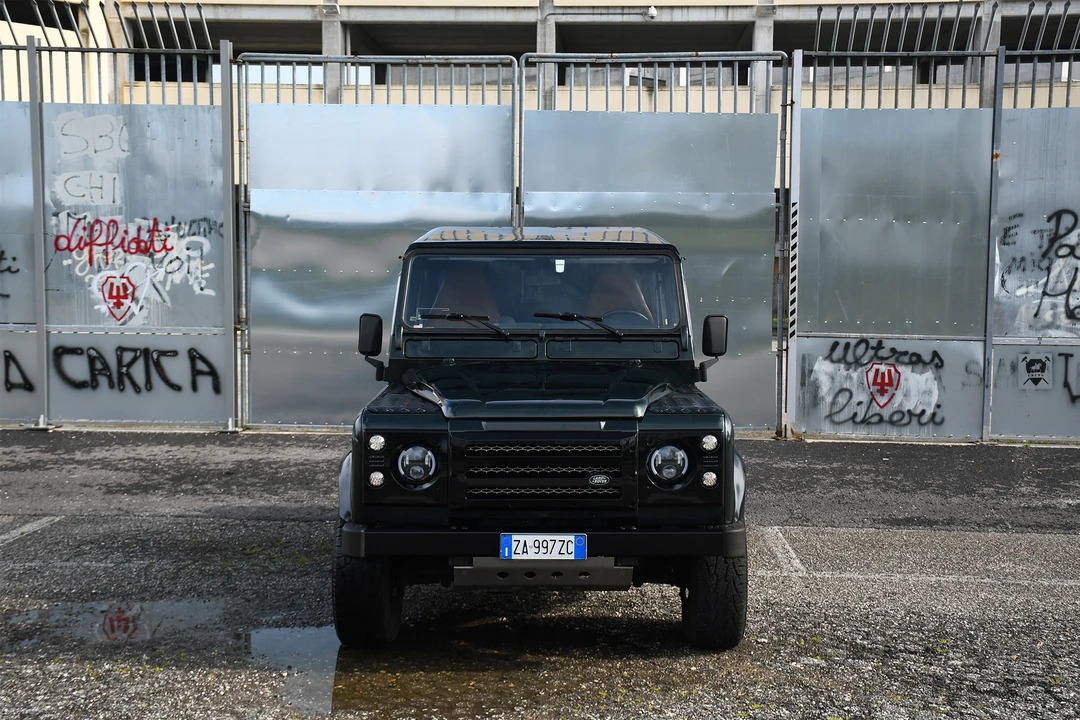 1996 Land Rover Defender 90 - Image 10 of 31