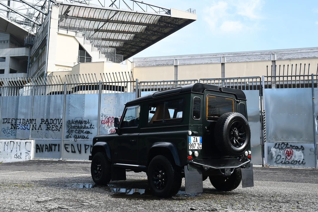 1996 Land Rover Defender 90 - Image 7 of 31