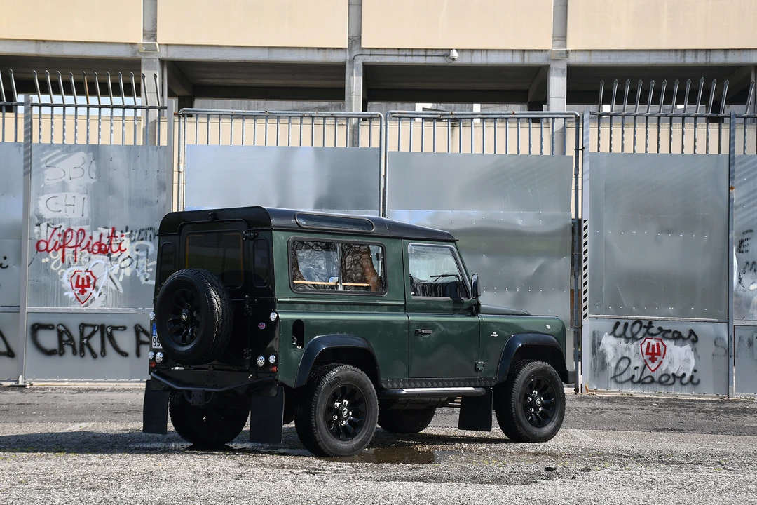 1996 Land Rover Defender 90 - Image 5 of 31