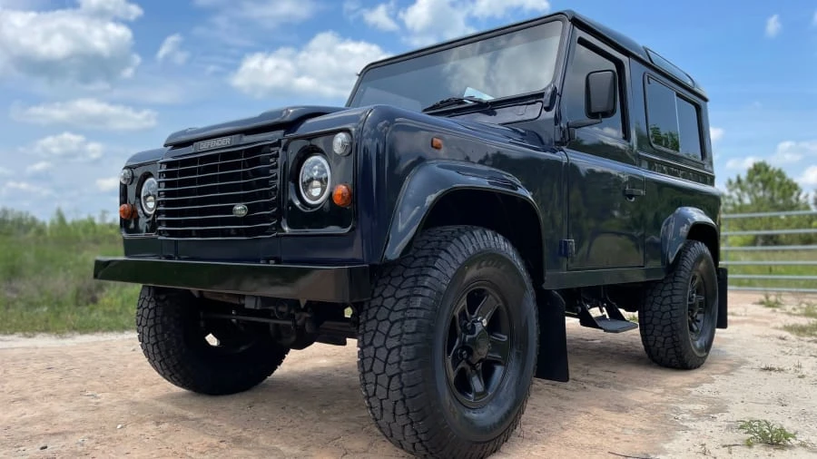 1996 Land Rover Defender 90 - Image 9 of 31
