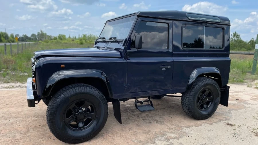 1996 Land Rover Defender 90 - Image 5 of 31