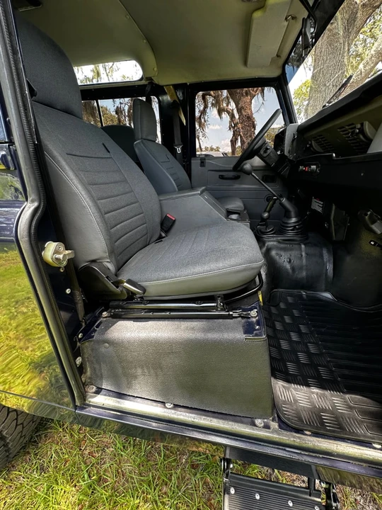 1996 Land Rover Defender 90 - Image 14 of 31