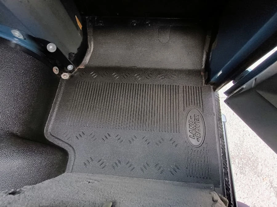 1996 Land Rover Defender 90 - Image 31 of 31