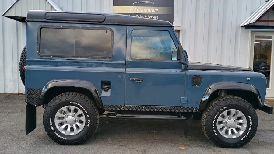 1996 Land Rover Defender 90 - Image 2 of 31