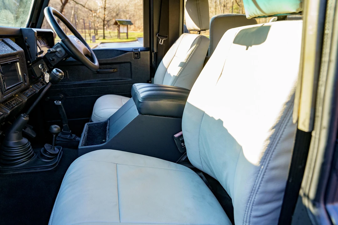 1996 Land Rover Defender 90 - Image 11 of 20