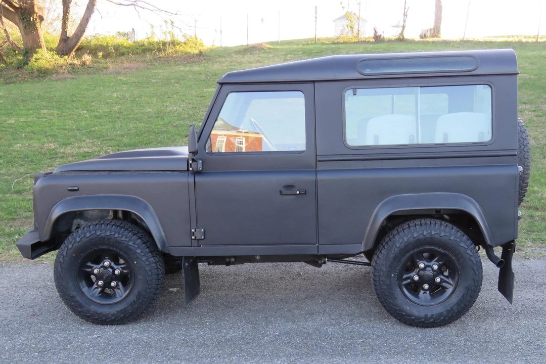 1996 Land Rover Defender 90 - Image 3 of 20