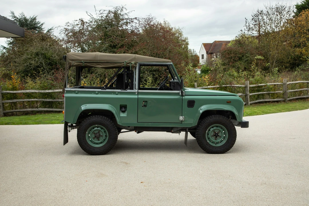 1996 Land Rover Defender 90 - Image 18 of 21
