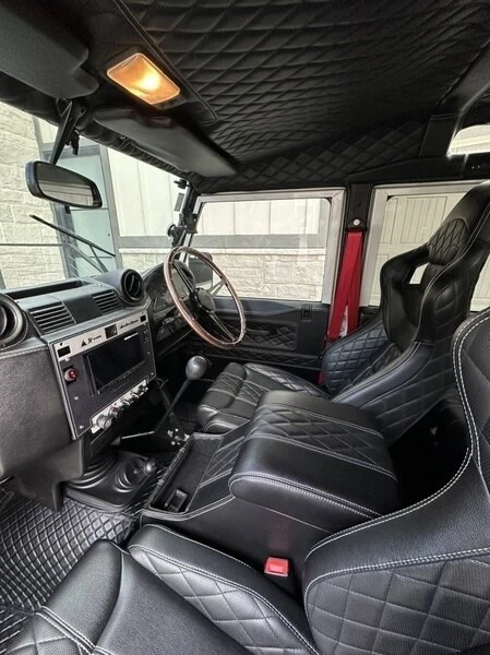 1996 Land Rover Defender 110 - Image 7 of 12