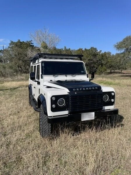 1996 Land Rover Defender 110 - Image 6 of 12