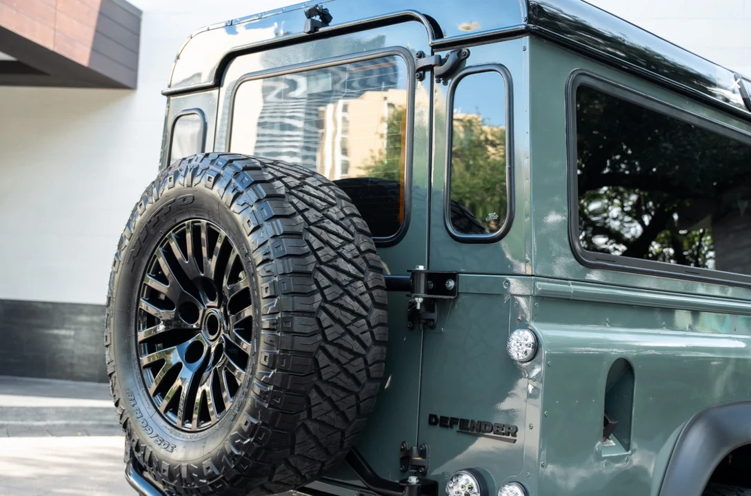 1996 Land Rover Defender - Image 13 of 21