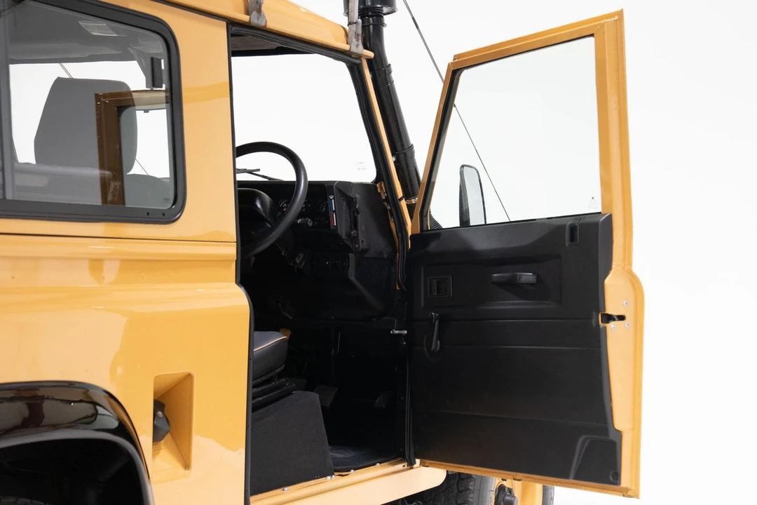 1996 Land Rover Defender - Image 23 of 31
