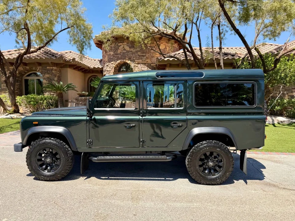1996 Land Rover Defender 110 - Image 8 of 19
