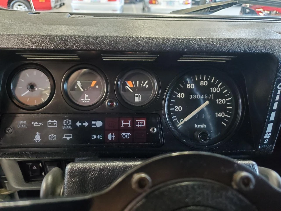 1996 Land Rover Defender - Image 8 of 19