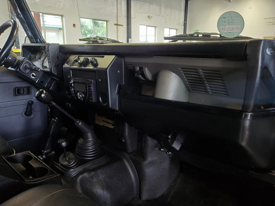1996 Land Rover Defender - Image 13 of 19