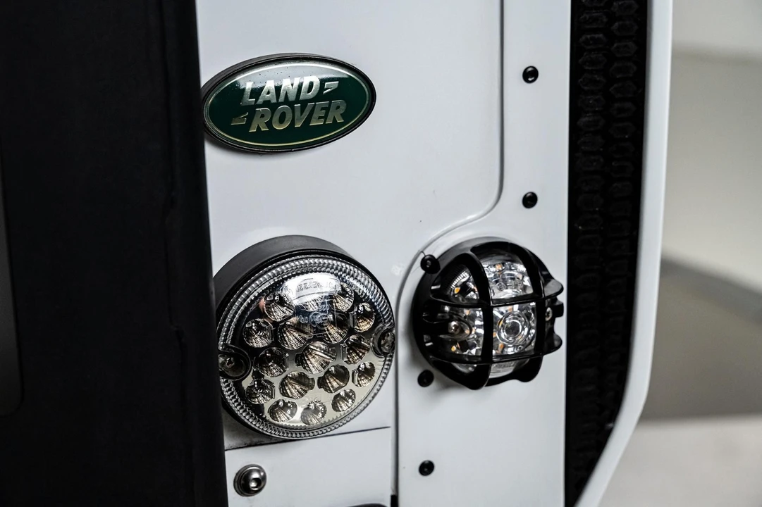 1996 Land Rover Defender - Image 11 of 21