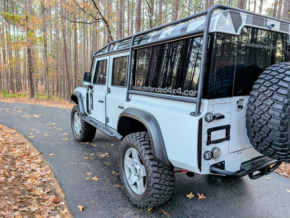 1996 Land Rover Defender - Image 8 of 21