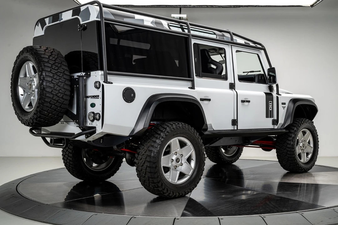 1996 Land Rover Defender - Image 5 of 21