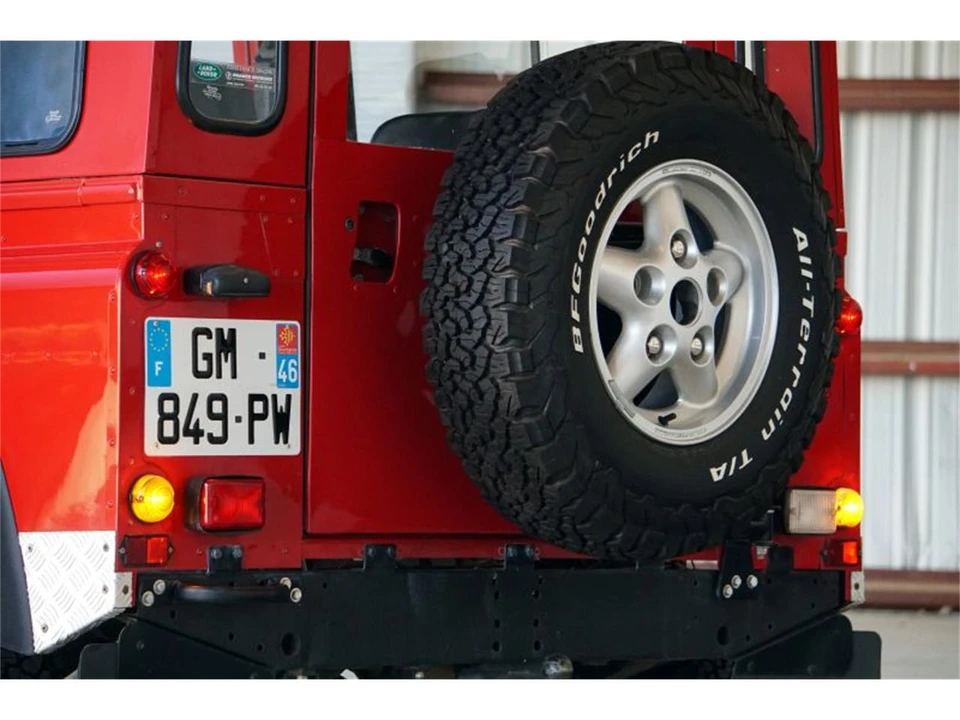 1996 Land Rover Defender - Image 9 of 30