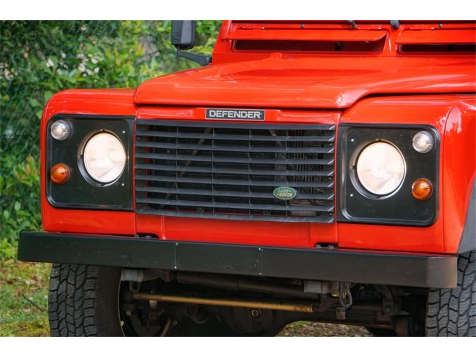 1996 Land Rover Defender - Image 8 of 31