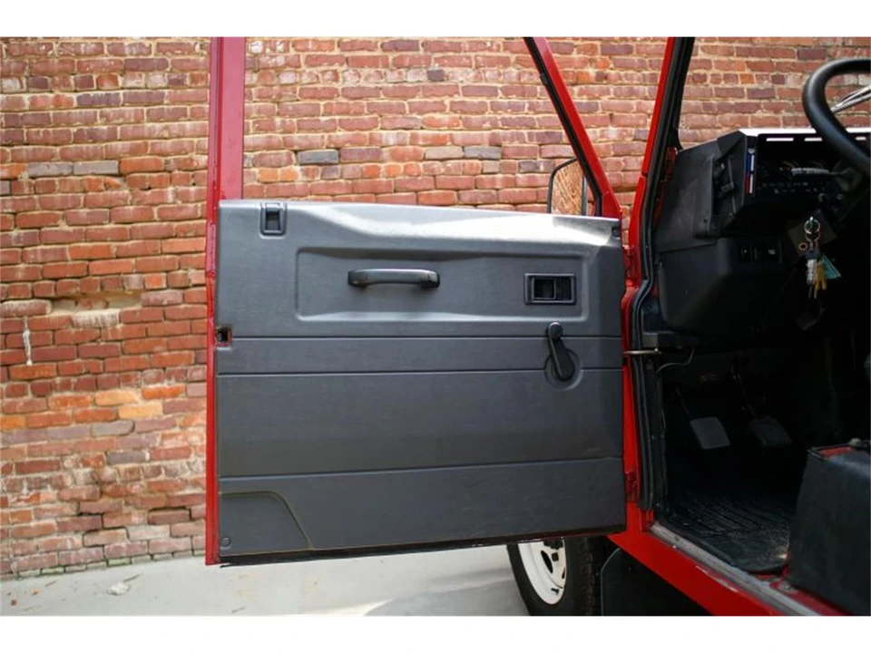 1996 Land Rover Defender - Image 18 of 31