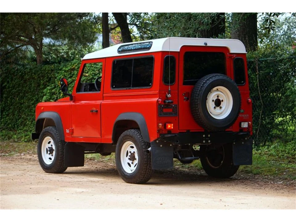 1996 Land Rover Defender - Image 9 of 31
