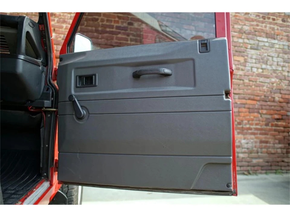1996 Land Rover Defender - Image 19 of 31