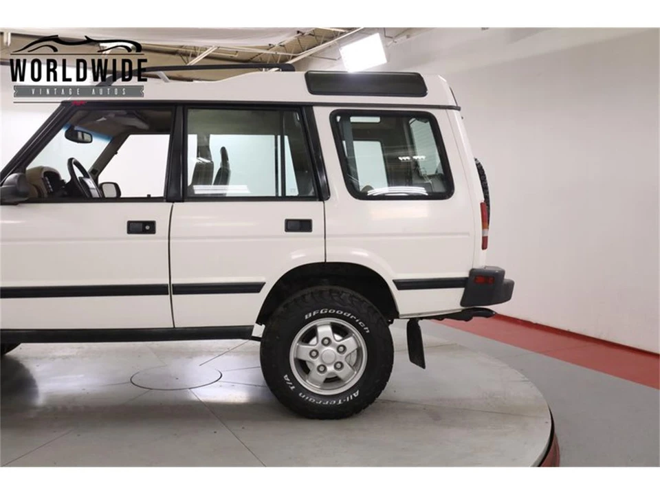 1996 Land Rover Discovery 1st Gen - Image 10 of 31