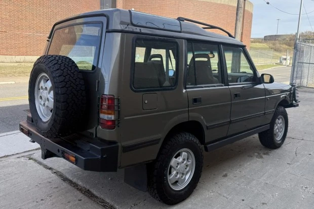 1996 Land Rover Discovery 1st Gen - Image 2 of 7