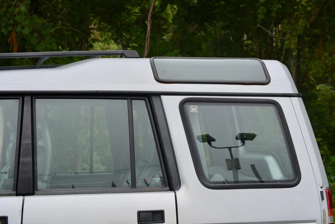 1996 Land Rover Discovery 1st Gen - Image 26 of 31