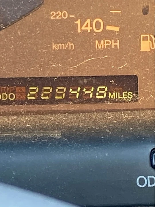 1996 Lexus ES 2nd Gen - Image 2 of 18