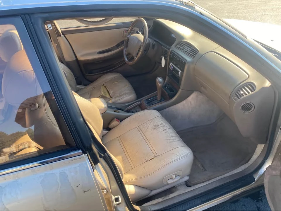 1996 Lexus ES 2nd Gen - Image 13 of 18