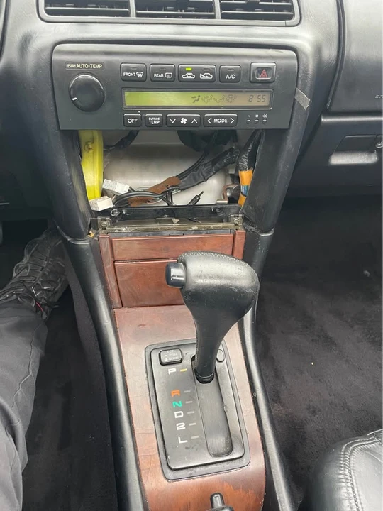 1996 Lexus ES 2nd Gen - Image 8 of 15