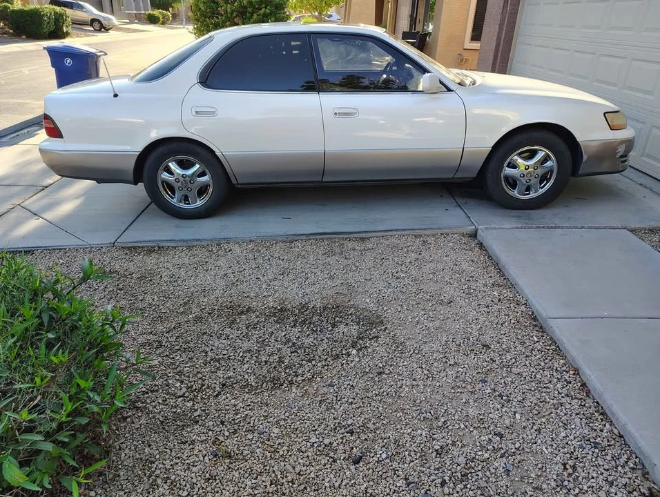 1996 Lexus ES 2nd Gen - Image 5 of 14